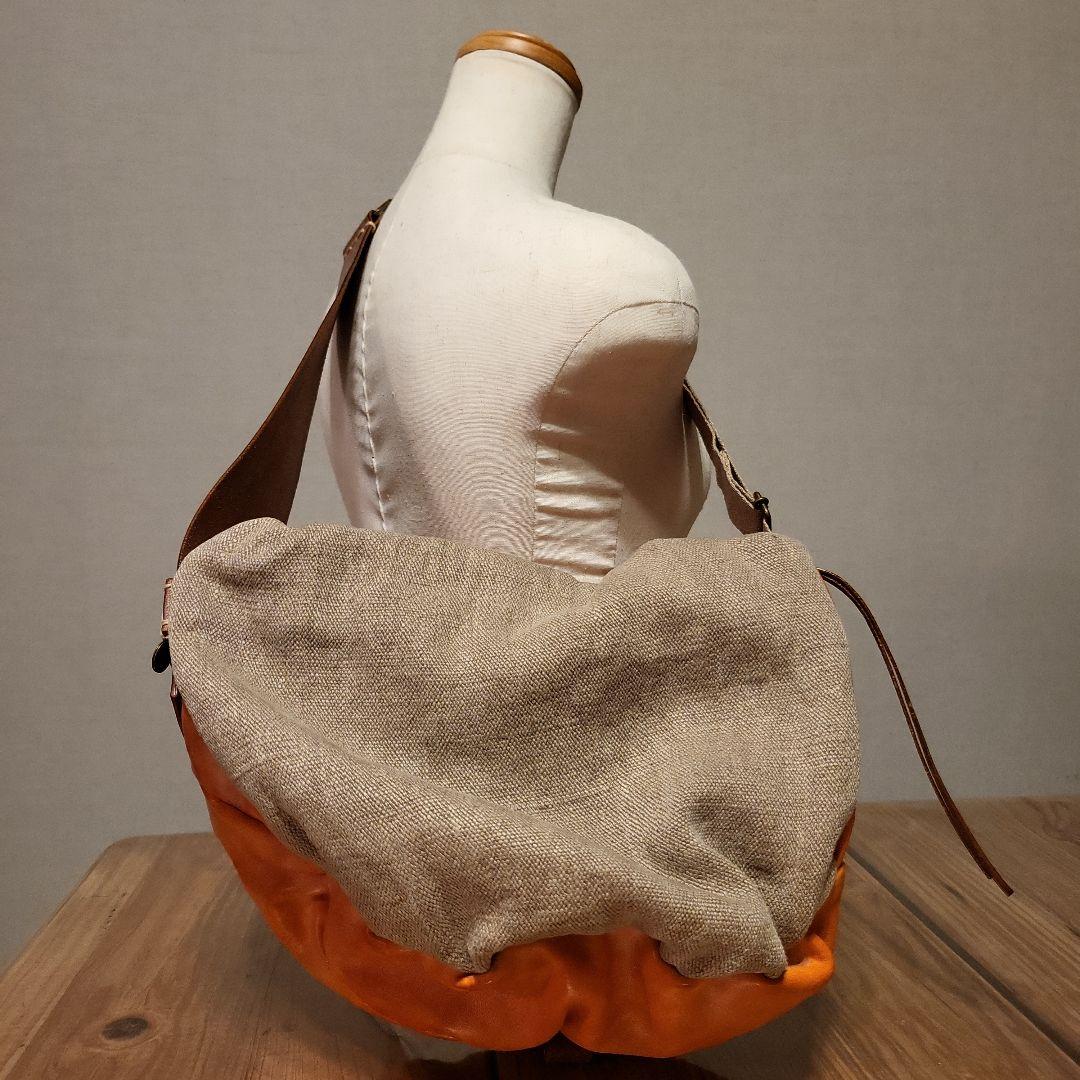 し*の様 ︎✿ エバゴス 籐とレザー のカジュアル ショルダーバッグ ︎✿