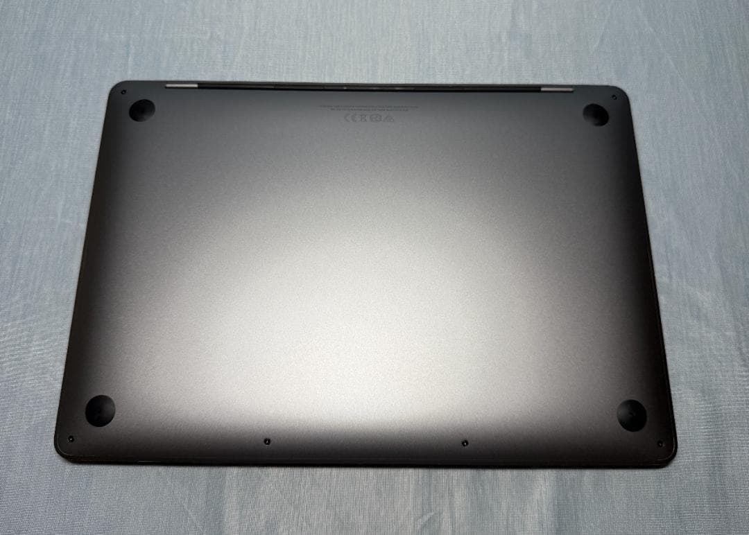 超美品 MacBook Pro 13 2022 M2 16G SSD 256G