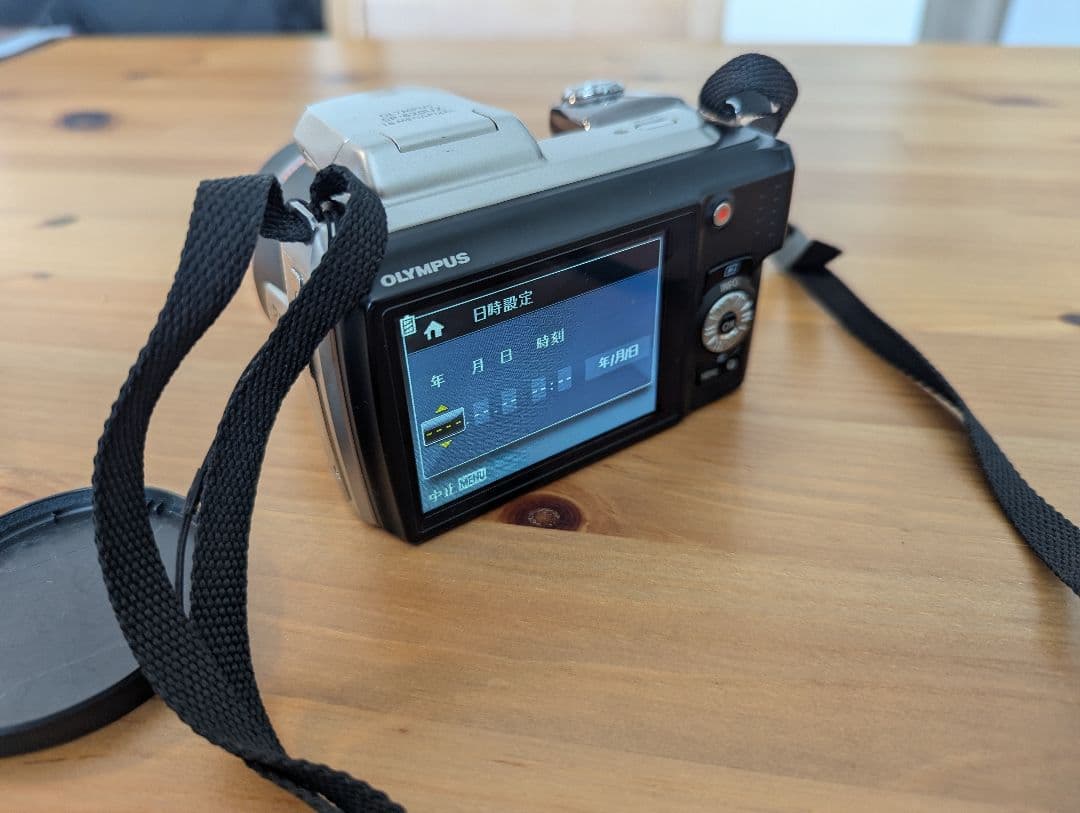 OLYMPUS SP-620UZ コンパクトデジタルカメラ シルバー