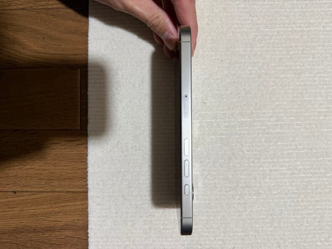 iPhone16 Pro 256GB バッテリー100% SIMフリー