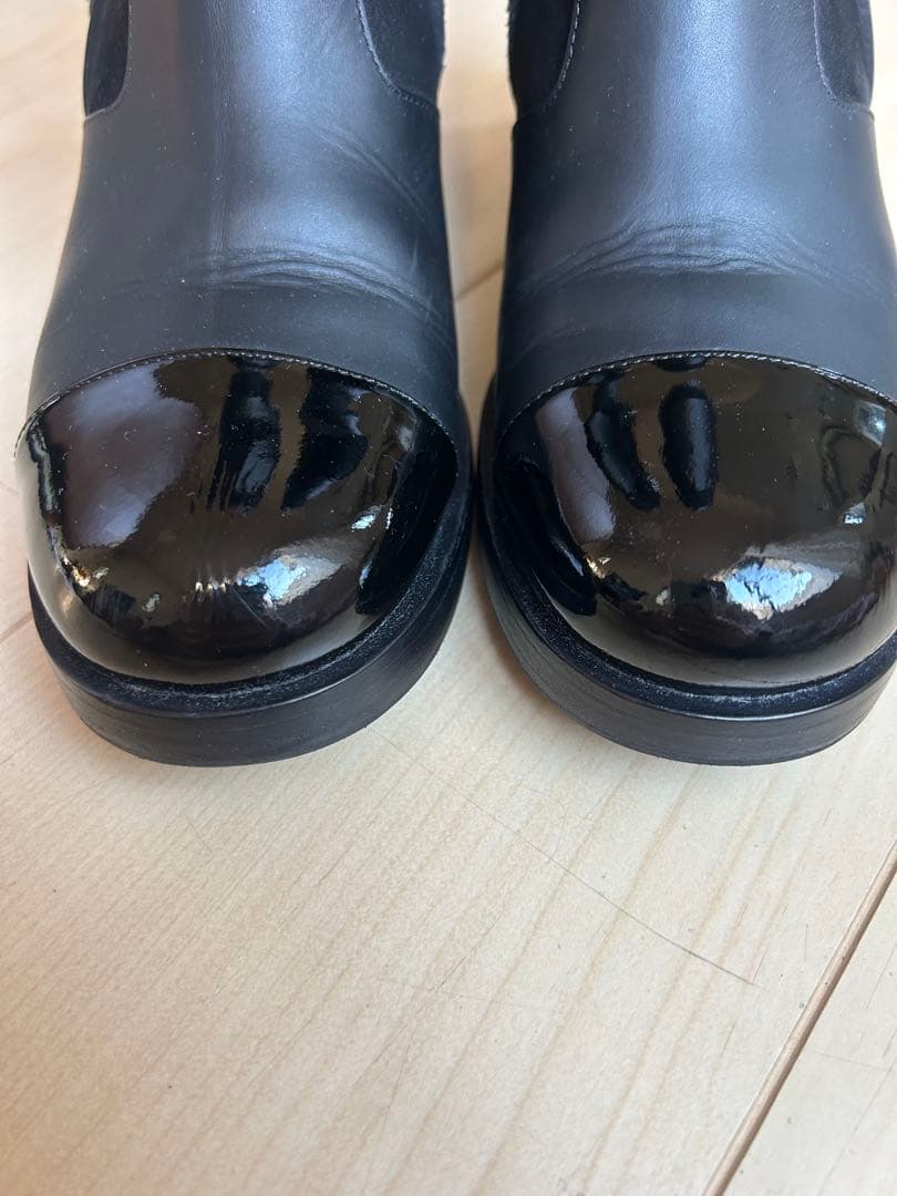 Chanel ブラック レザー ブーツ 38,5