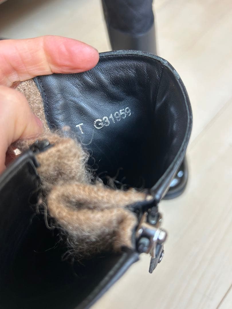Chanel ブラック レザー ブーツ 38,5