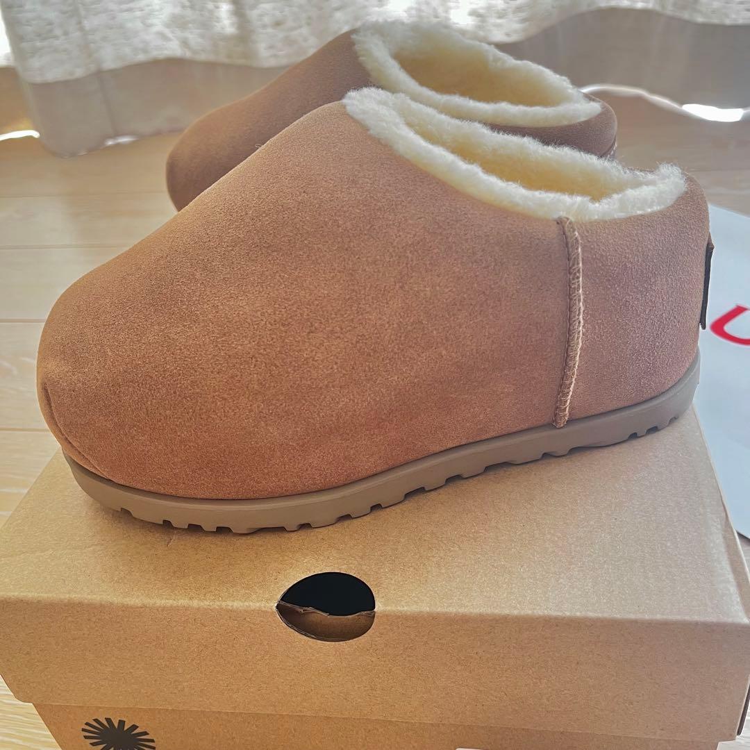 【新品未使用】UGG W PUMPED SLIDE パンプドスライド　23cm