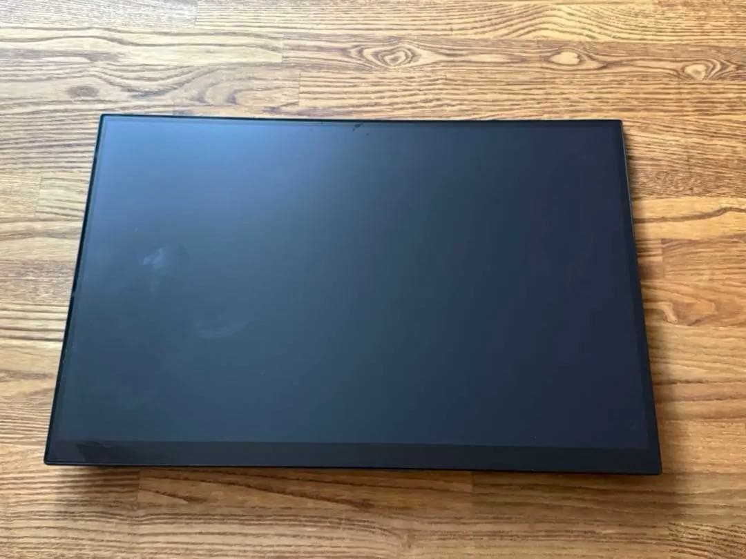 17インチ モバイルモニター