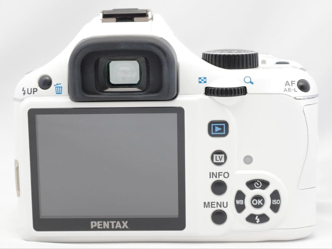 1月23日限定価格【一眼レフ】PENTAX K-X レンズキット