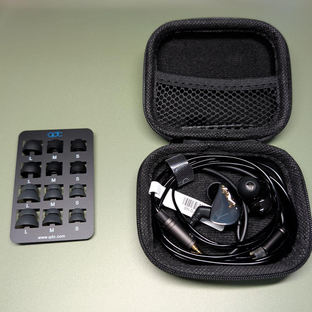 イヤホン qdc SUPERIOR Piano Black + 4.4mm Cable