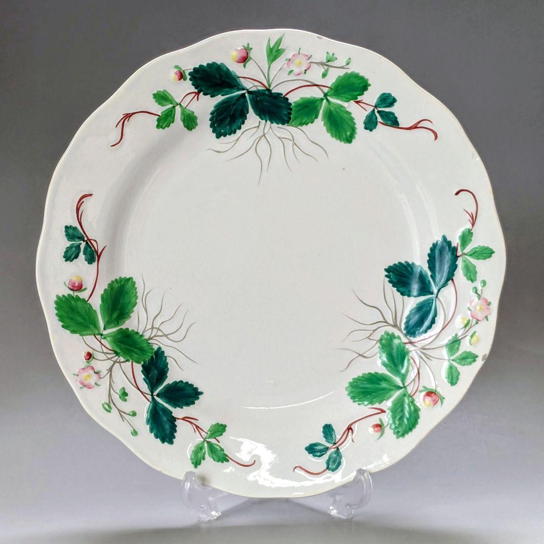 クレイユモントロー バルボティーヌの苺皿 FRAISE レリーフプレート