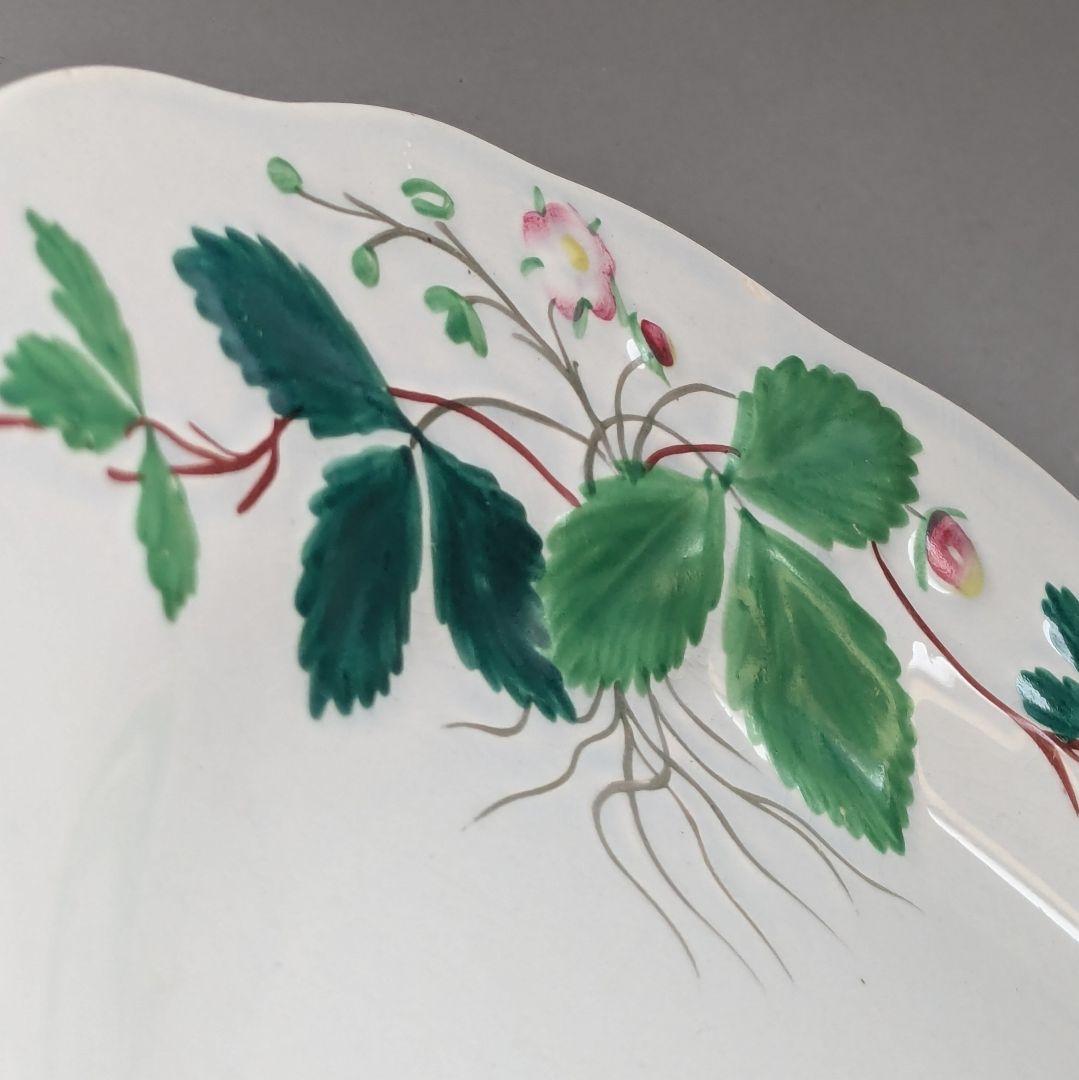 クレイユモントロー バルボティーヌの苺皿 FRAISE レリーフプレート