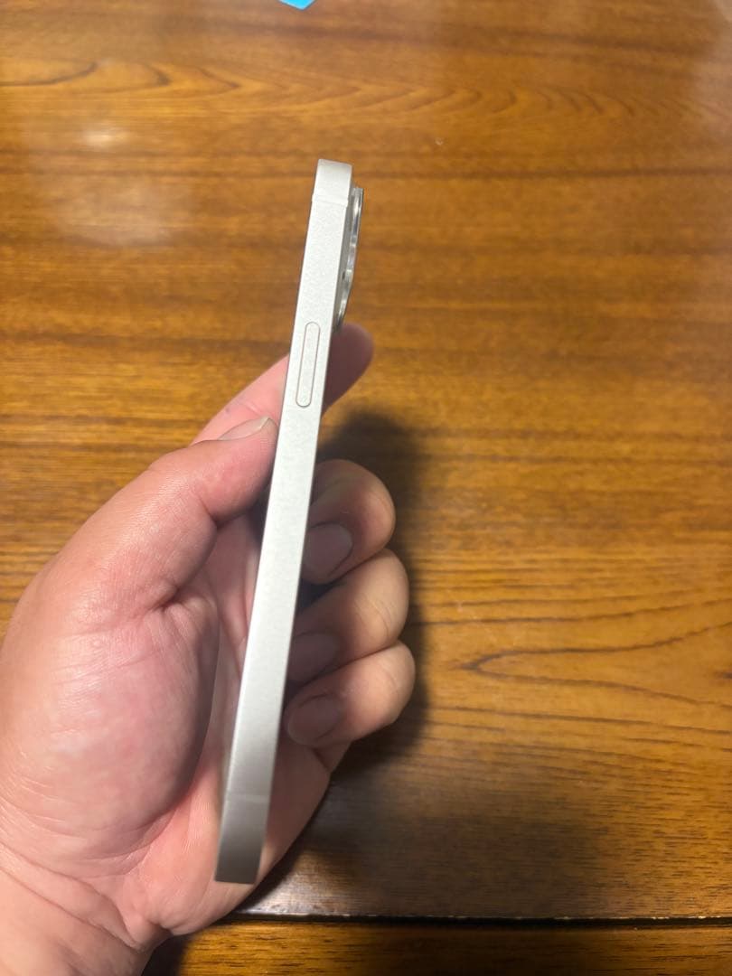 Apple iPhone 13 ホワイト 本体　128GB バッテリー100%