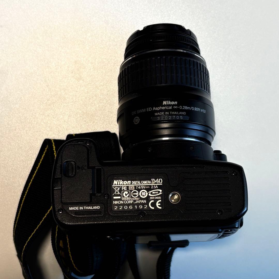 Nikon デジタル一眼レフカメラ D40 レンズ付き