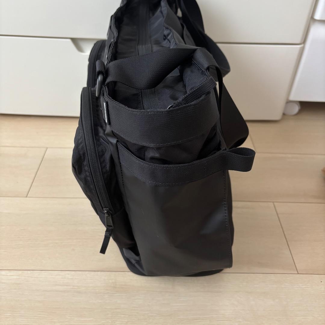 【超美品・海外限定】ザ・ノースフェイス ベースキャンプボイジャートート 25L