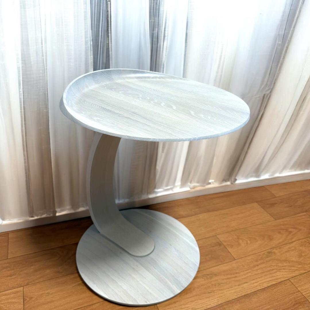 ☆美品 カリモク家具 TU0102 シアーホワイト サイドテーブル 高さ66cm