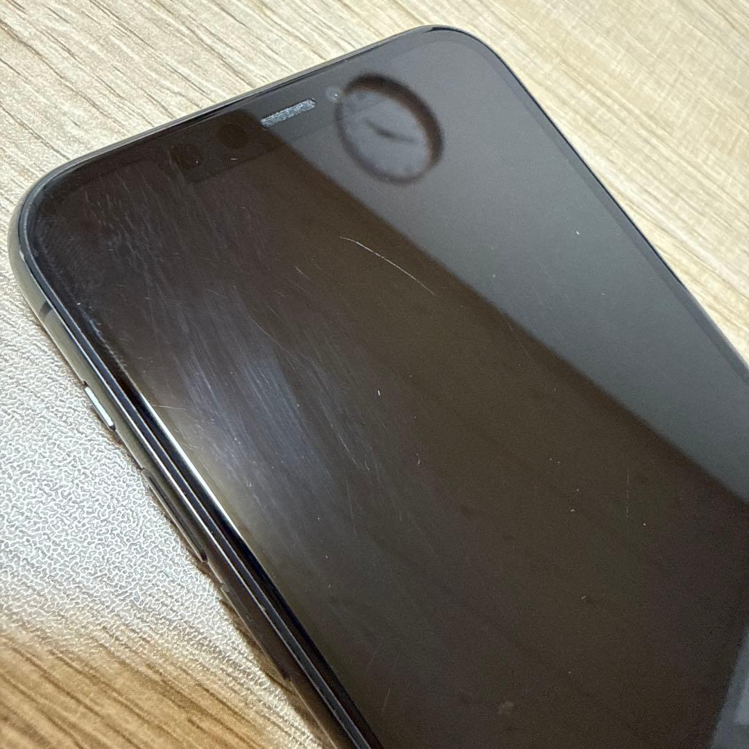 iPhone 11pro au 64ギガ