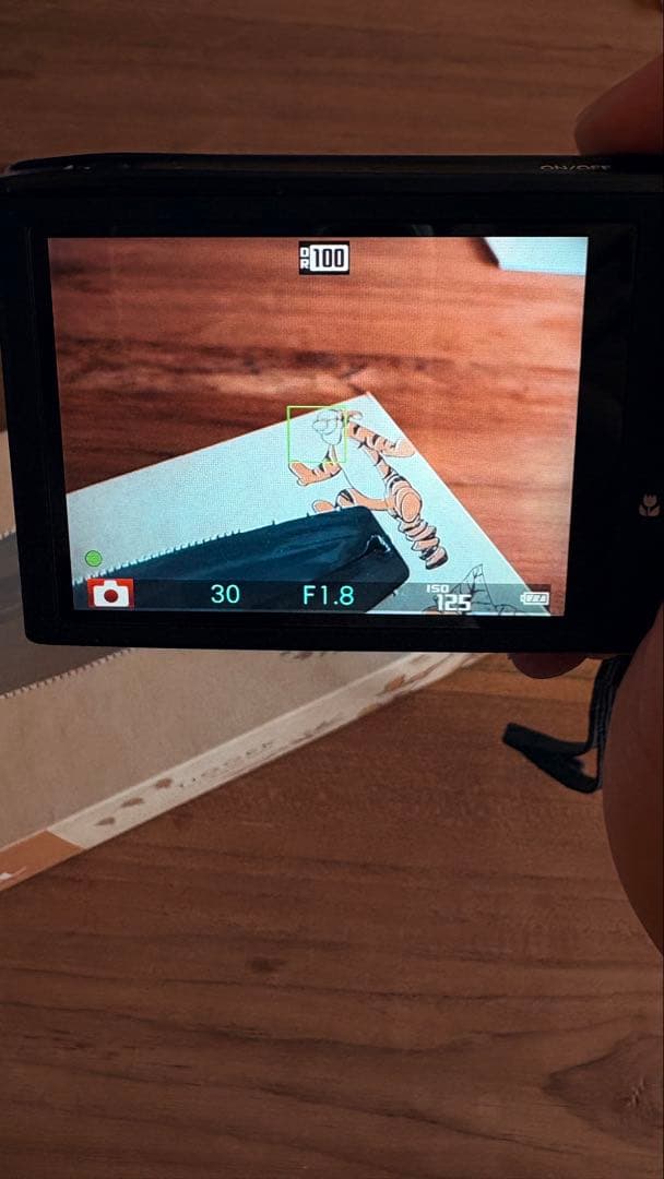 【美品】FUJIFILM XQ1 コンパクトデジタルカメラ