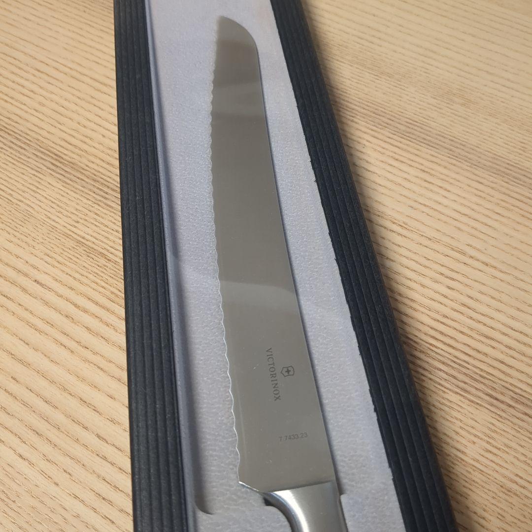 VICTORINOX パン切りナイフ 未開封