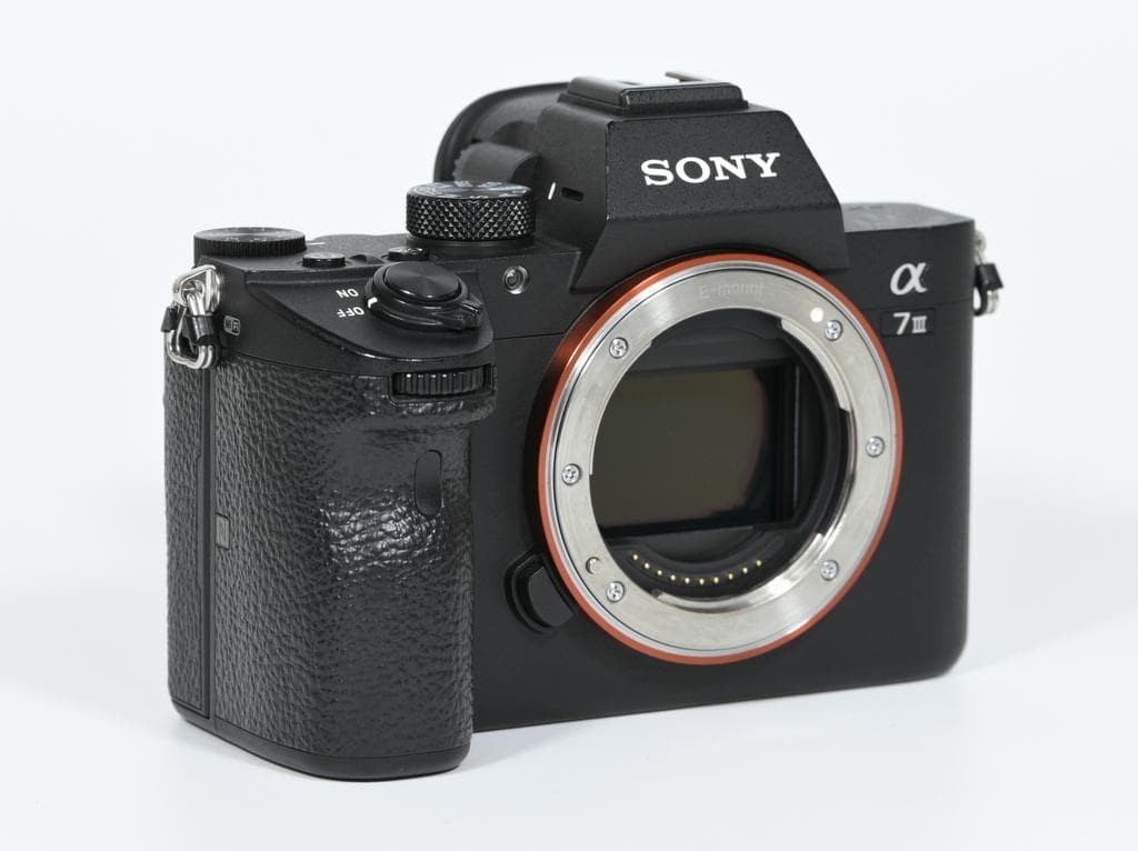 【美品】 ソニー　SONY α7 III ILCE-7M3 ボディ