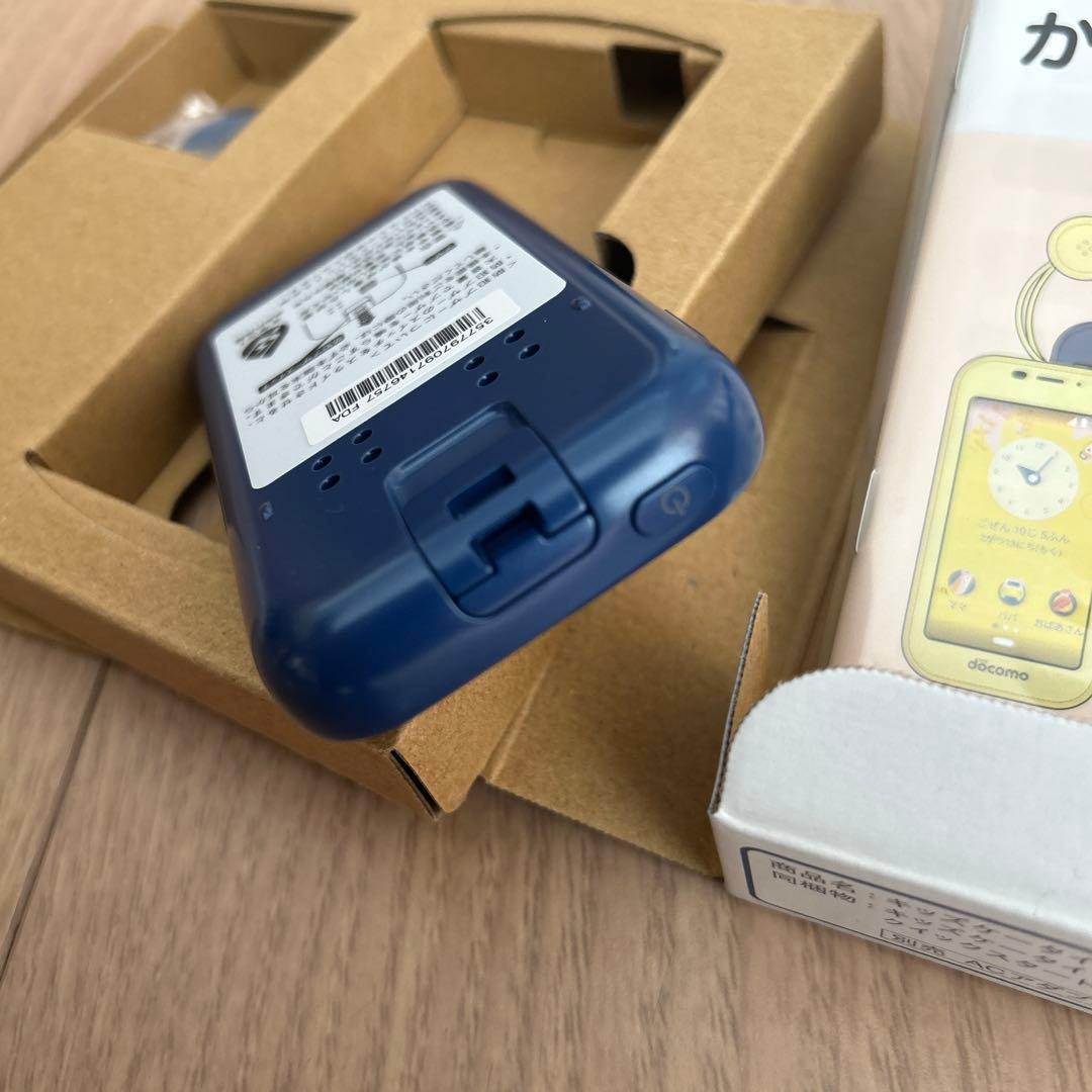 新品未使用　キッズケータイ　SH-03M ブルー