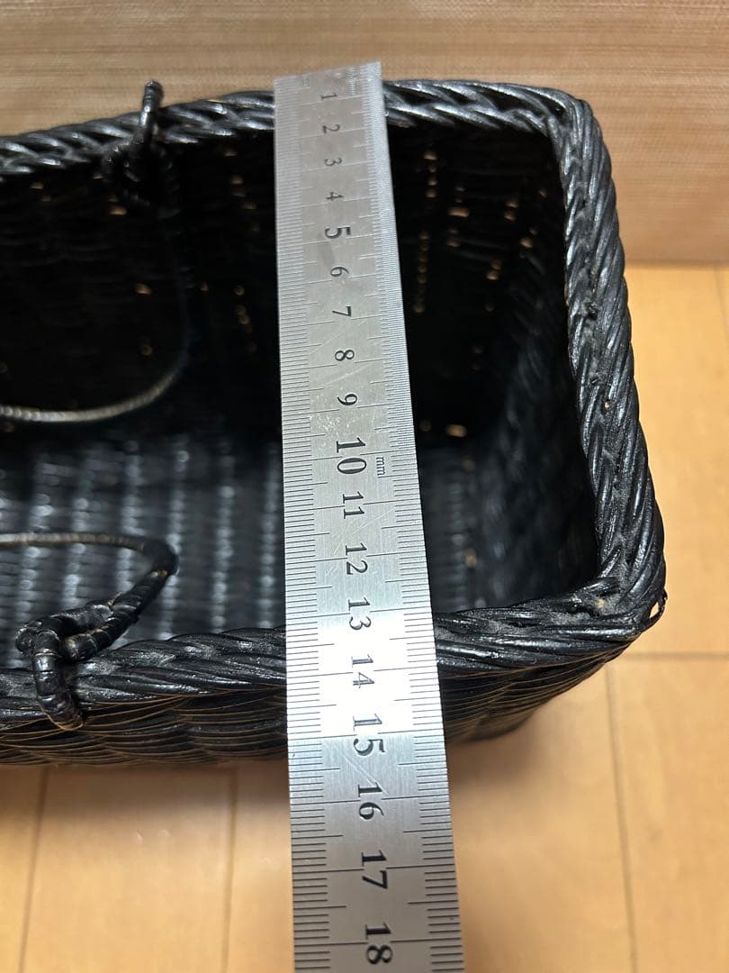 りりな　かごバッグ