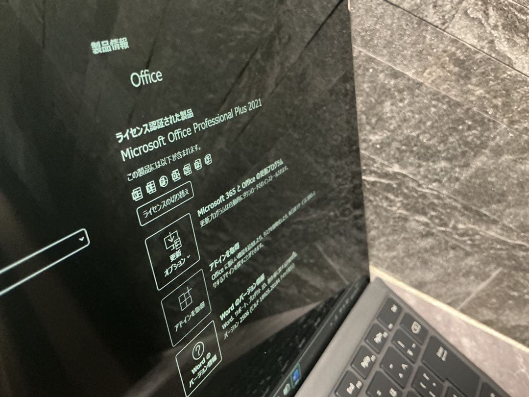✨Surface Pro5 1807 LTEモデル✨2K液晶✨キーボード付き✨