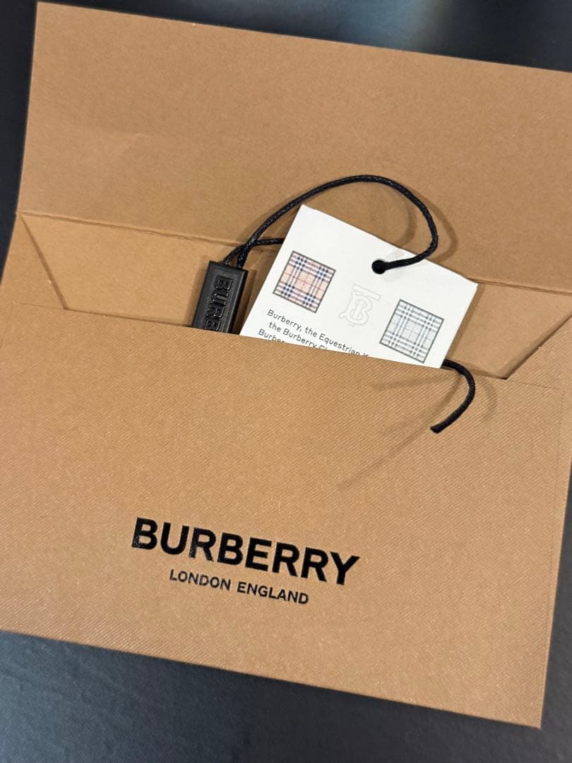 Burberryキャップタグ付正規品ブラック/ノバチェックsize XL