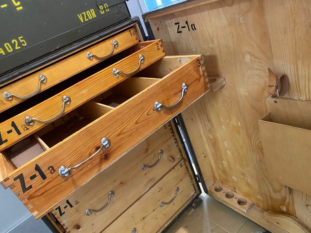 （粗大ゴミ予定のため最終値下げ）ミリタリーボックスVz.80（1980年代）