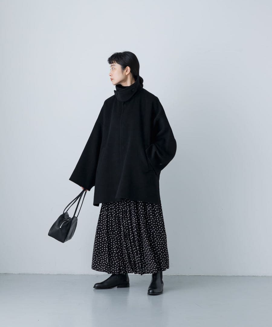 【新品・タグ付き】かぐれ　ウールスタンドショートコート　BLACK