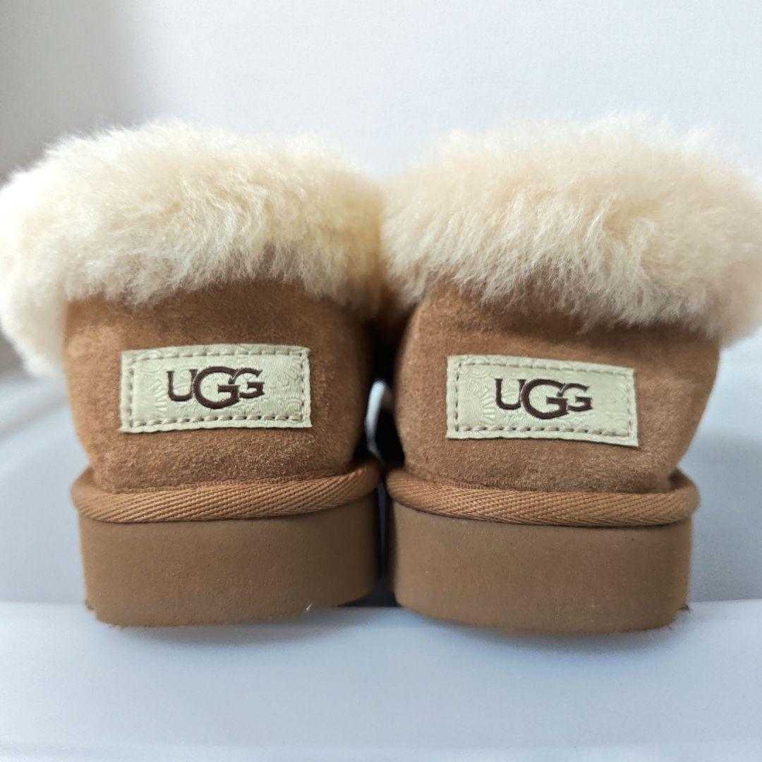 UGG NITA（ニタ）ムートンブーツ ベージュ 24㎝