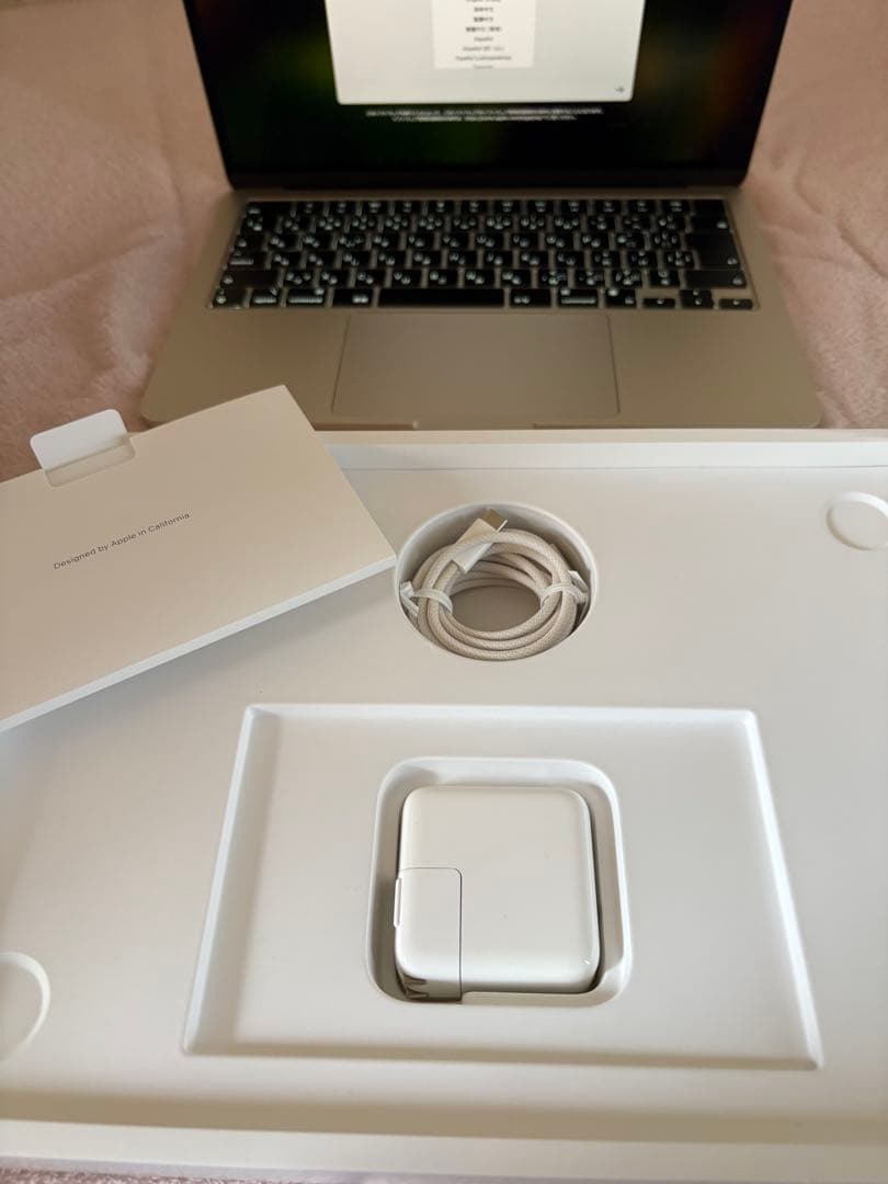 Apple MacBook Air 13インチ（M2）スターライト