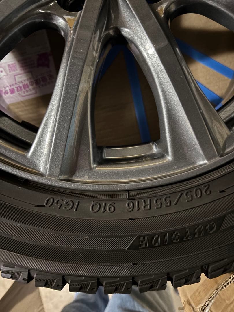 即購入 スタッドレスタイヤ バリ山 ヨコハマタイヤ