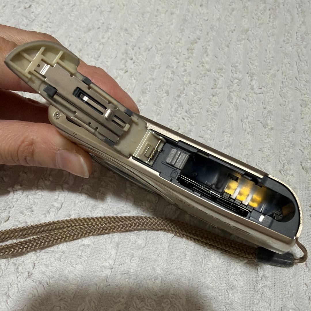 中古　CASIO EXILIM EX-Z2300 デジカメ