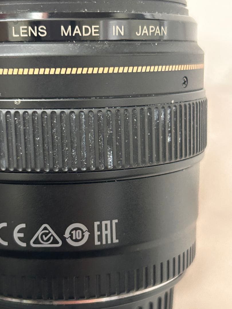 Canon EF 85mm f/1.8 レンズ　単焦点