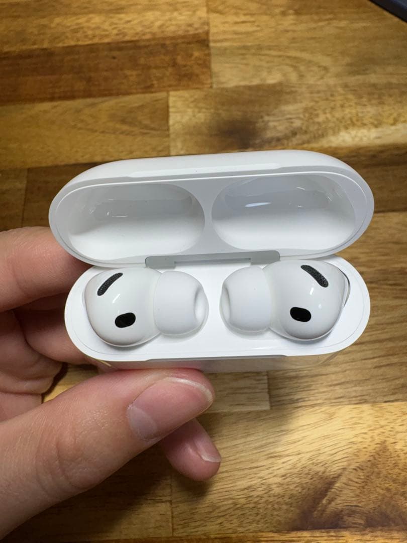 AirPods Pro 3 本体 ホワイト ワイヤレス充電対応
