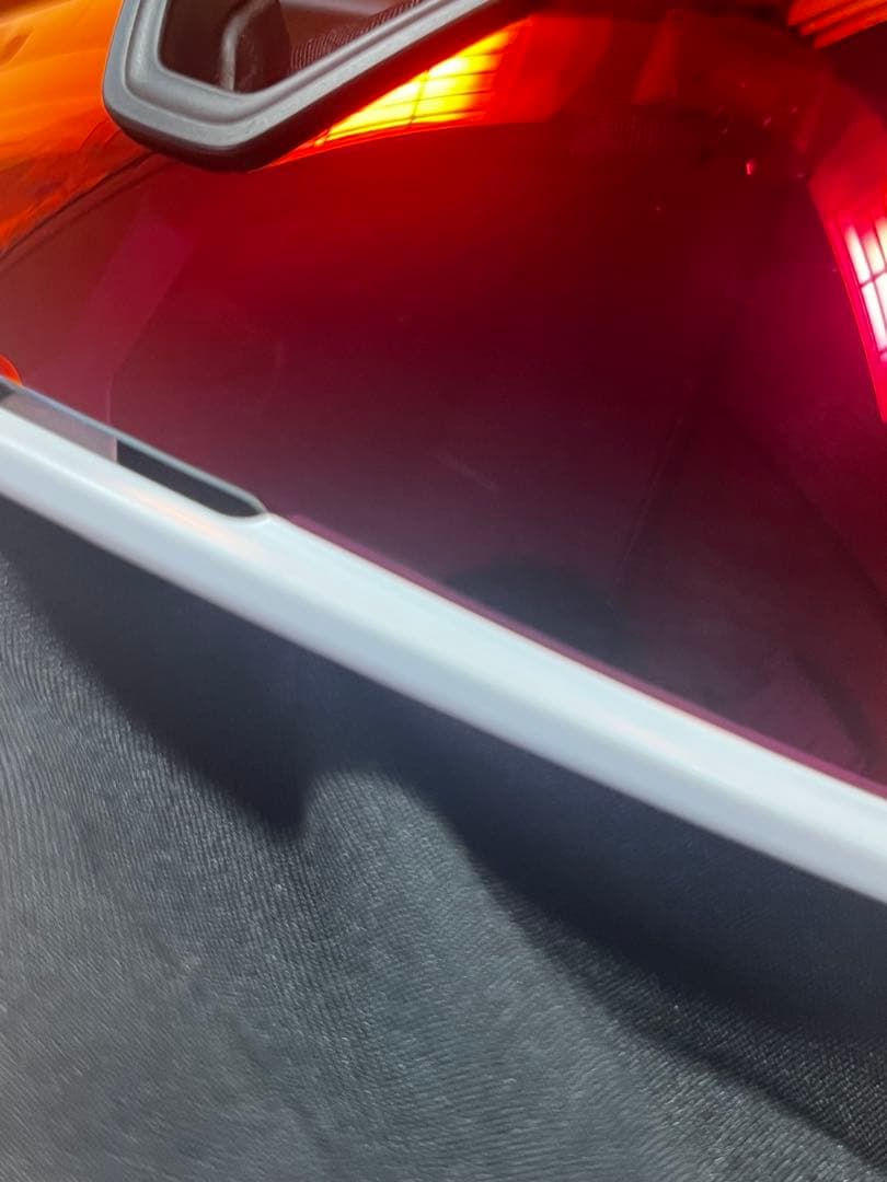 Oakley SPHAERA OO9403-1136 ホワイト お値下げ可能