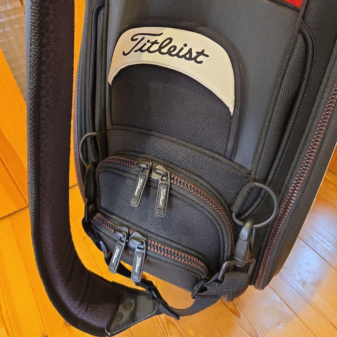 Titleist ゴルフバッグ・キャディバッグ タイトリスト黒/白/赤 プロ仕様