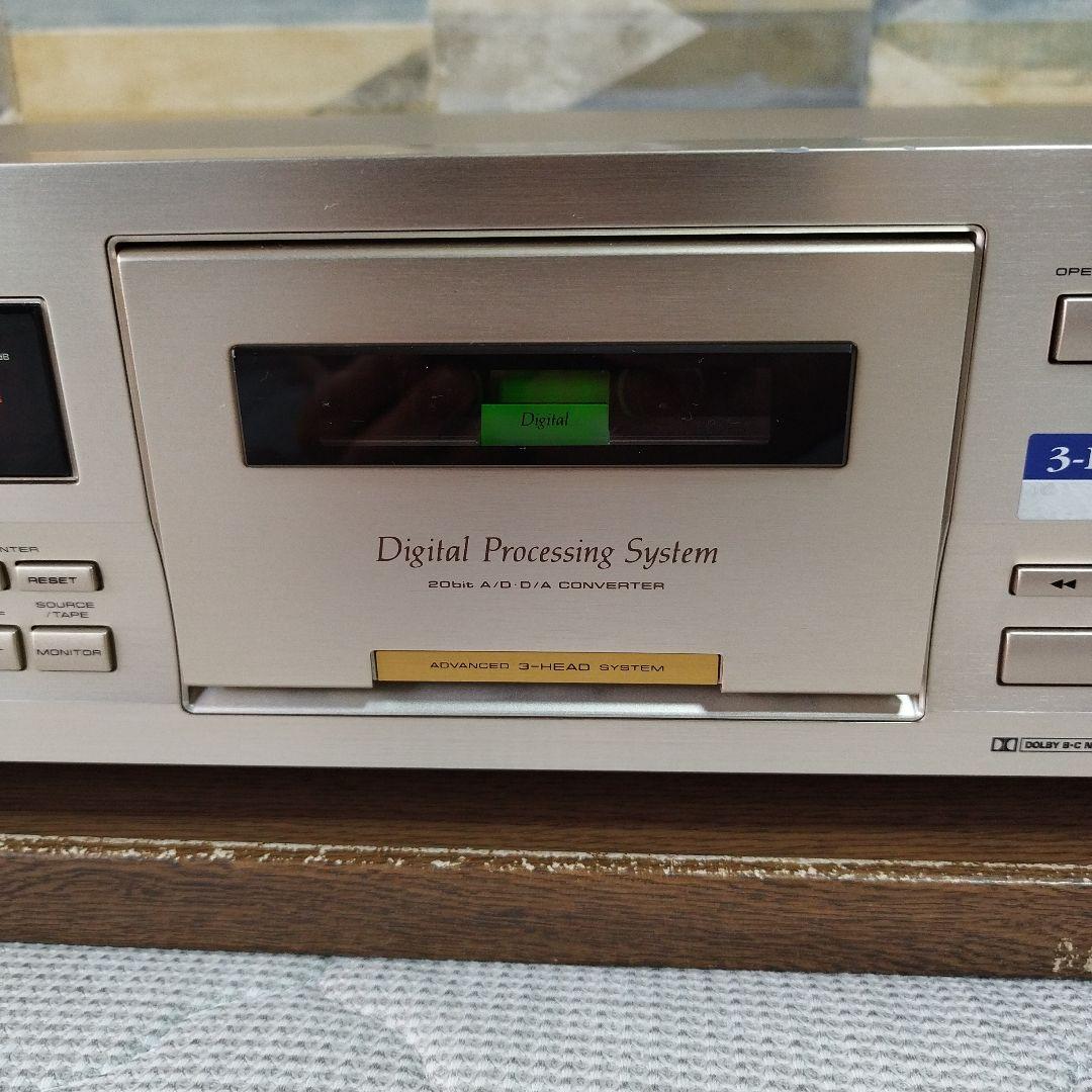 パイオニアＴ−Ｄ７カセットデッキ デジタル・プロセシング　3ヘッドシステム