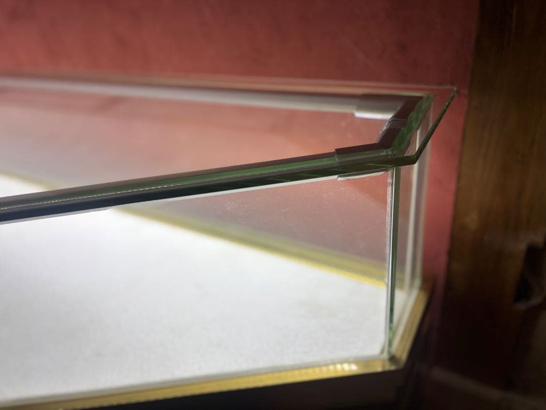 カウンター型LED照明&引き出し付きガラスジュエリーショーケース③