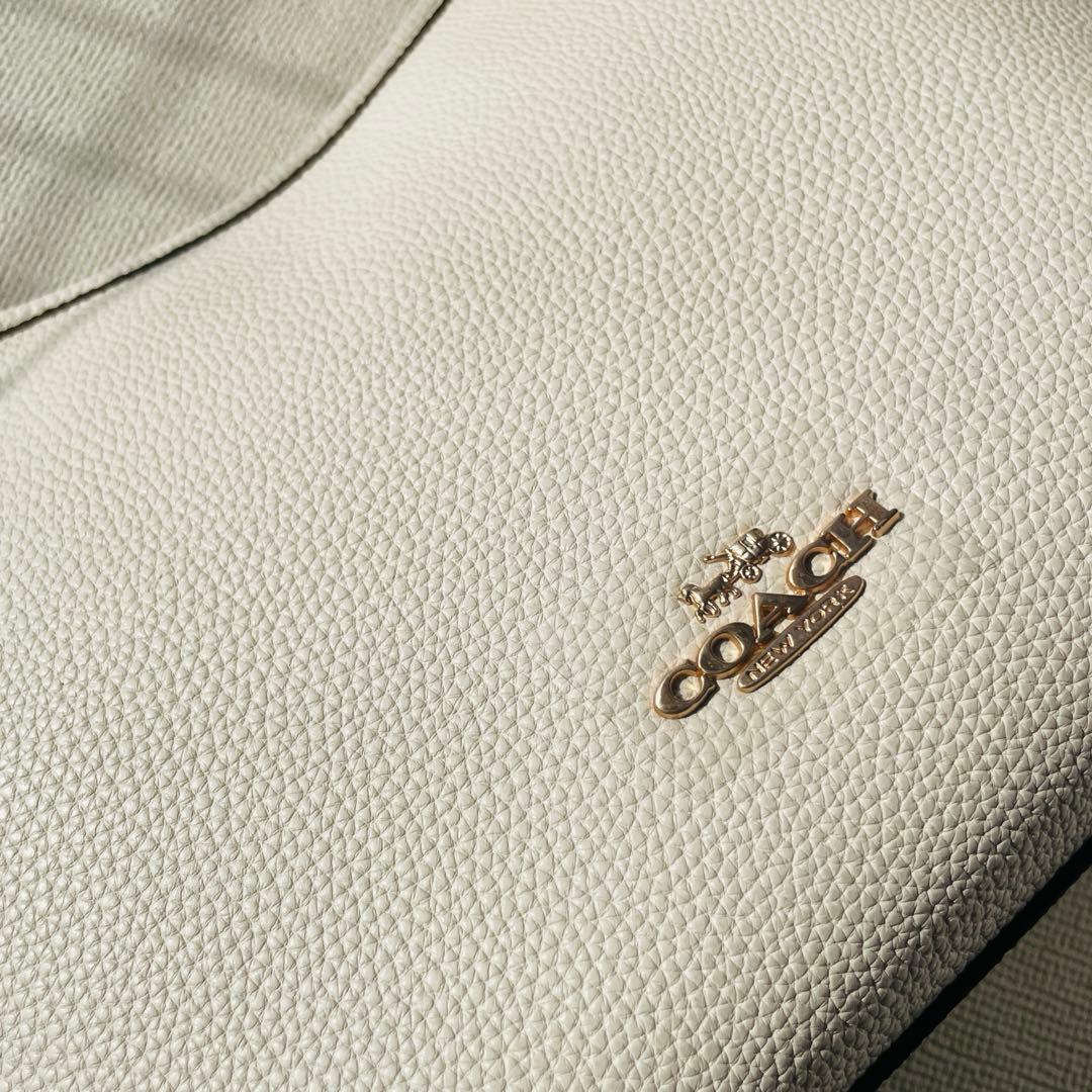 タグ切れ 新品 Coach ローレル ショルダー バッグ CR148