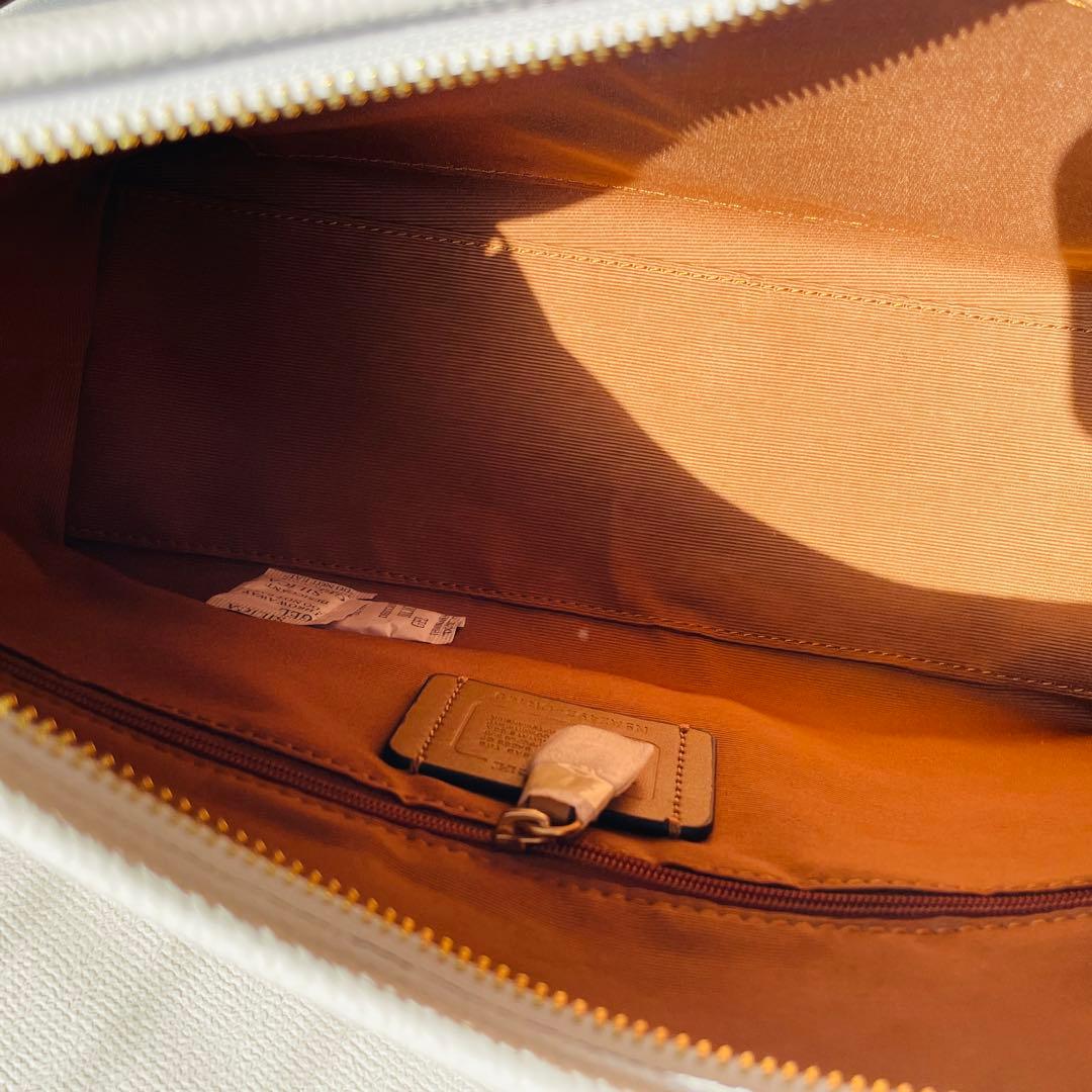 タグ切れ 新品 Coach ローレル ショルダー バッグ CR148