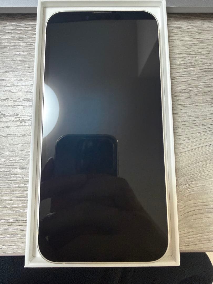 【美品】Apple iPhone 14 256GB SIMフリー ホワイト 本体