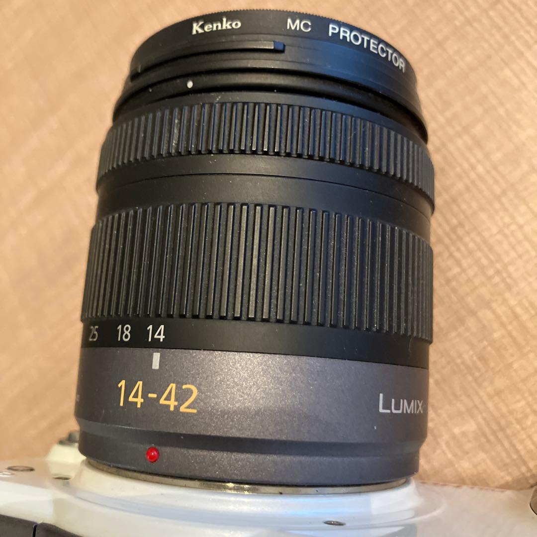 Panasonic パナソニック　DMC-GF2 LUMIX デジタルカメラ