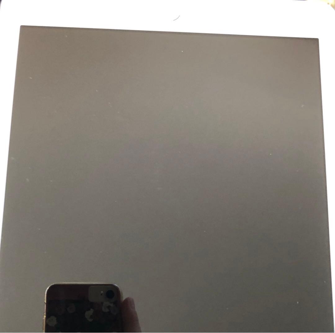 【完動品】iPad 第6世代 32GB SIMフリー【すぐ発送】