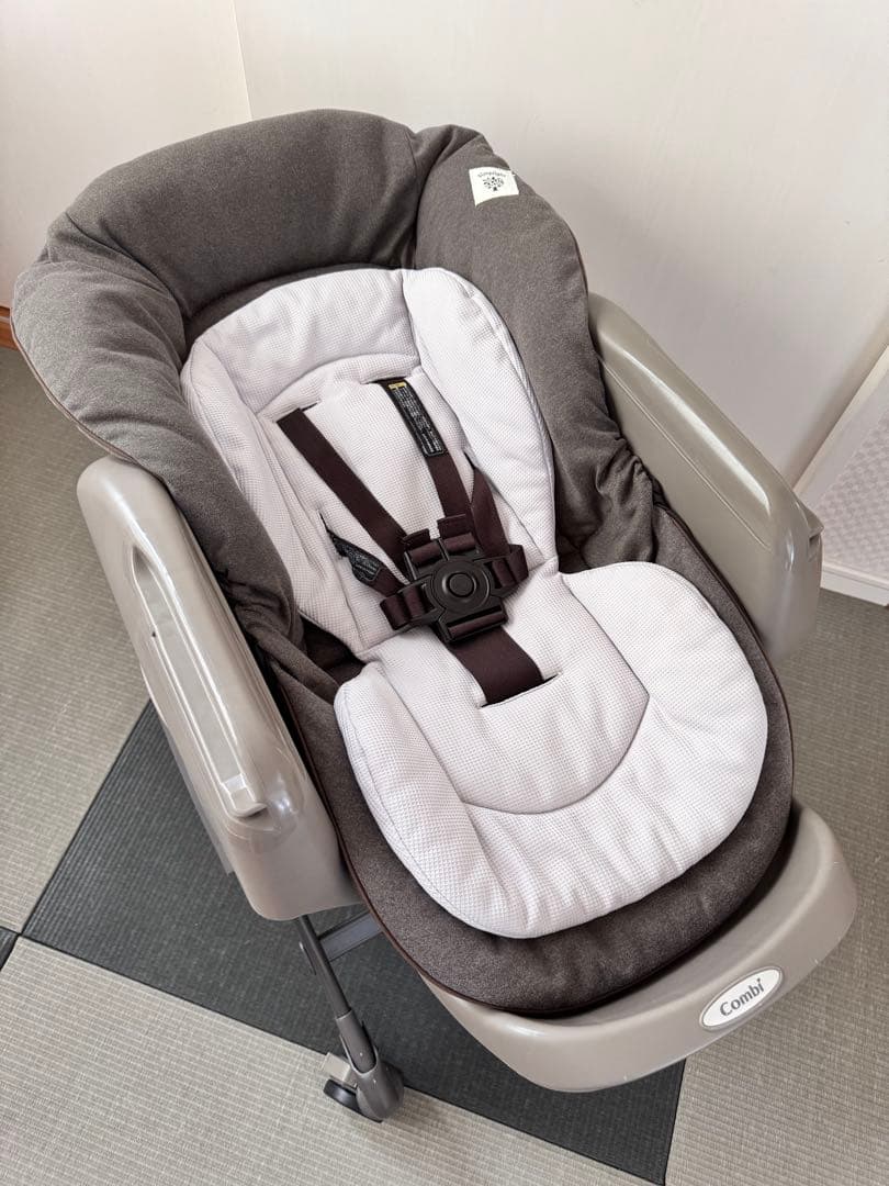 コンビ ネムリラ AUTO SWING ハイローチェア 電動