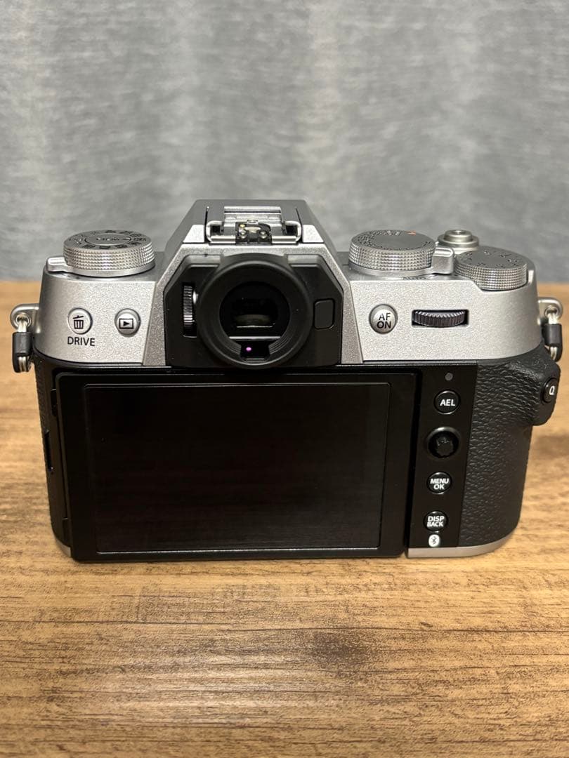 【かぬ】FUJIFILM X-T50 ミラーレスカメラ 本体
