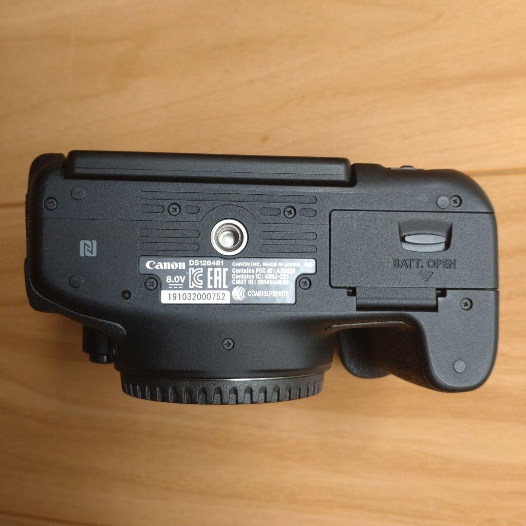 キャノン EOS8000D 18-135 IS STM キット