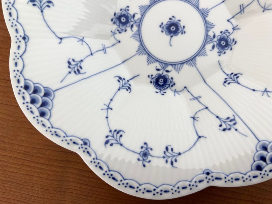 ブルーフルーテッド　ハーフレース　ペタルボウル