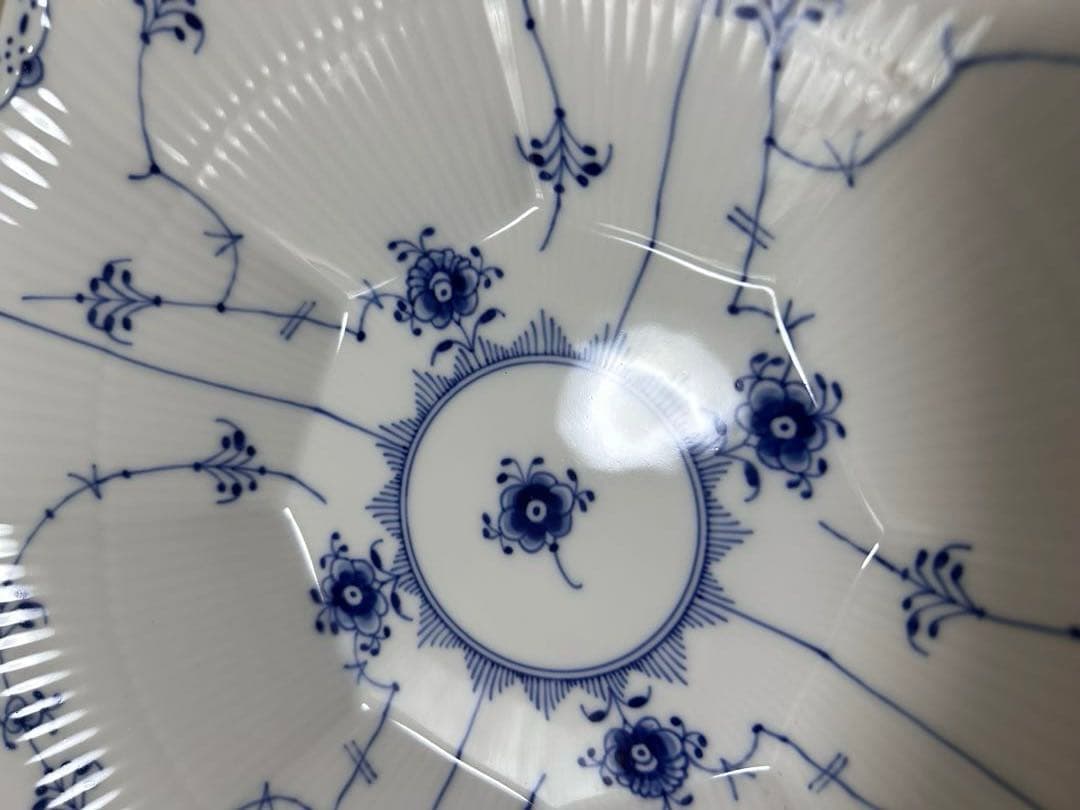 ブルーフルーテッド　ハーフレース　ペタルボウル