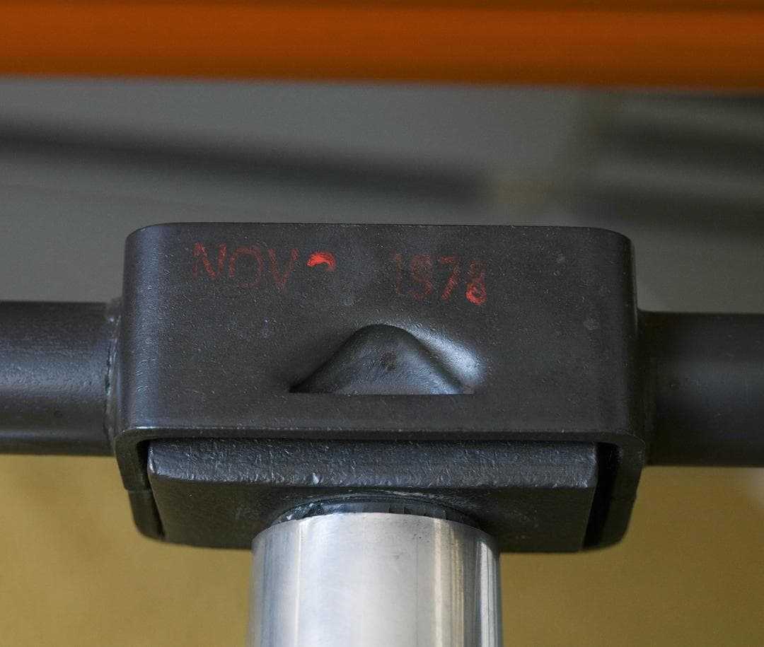 ハーマンミラー アルミナムグループ ラウンジチェア EA322