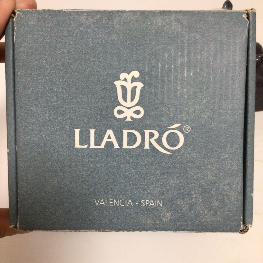 LLADRO パンダ 置物 陶器製　高級　ブランド　人気