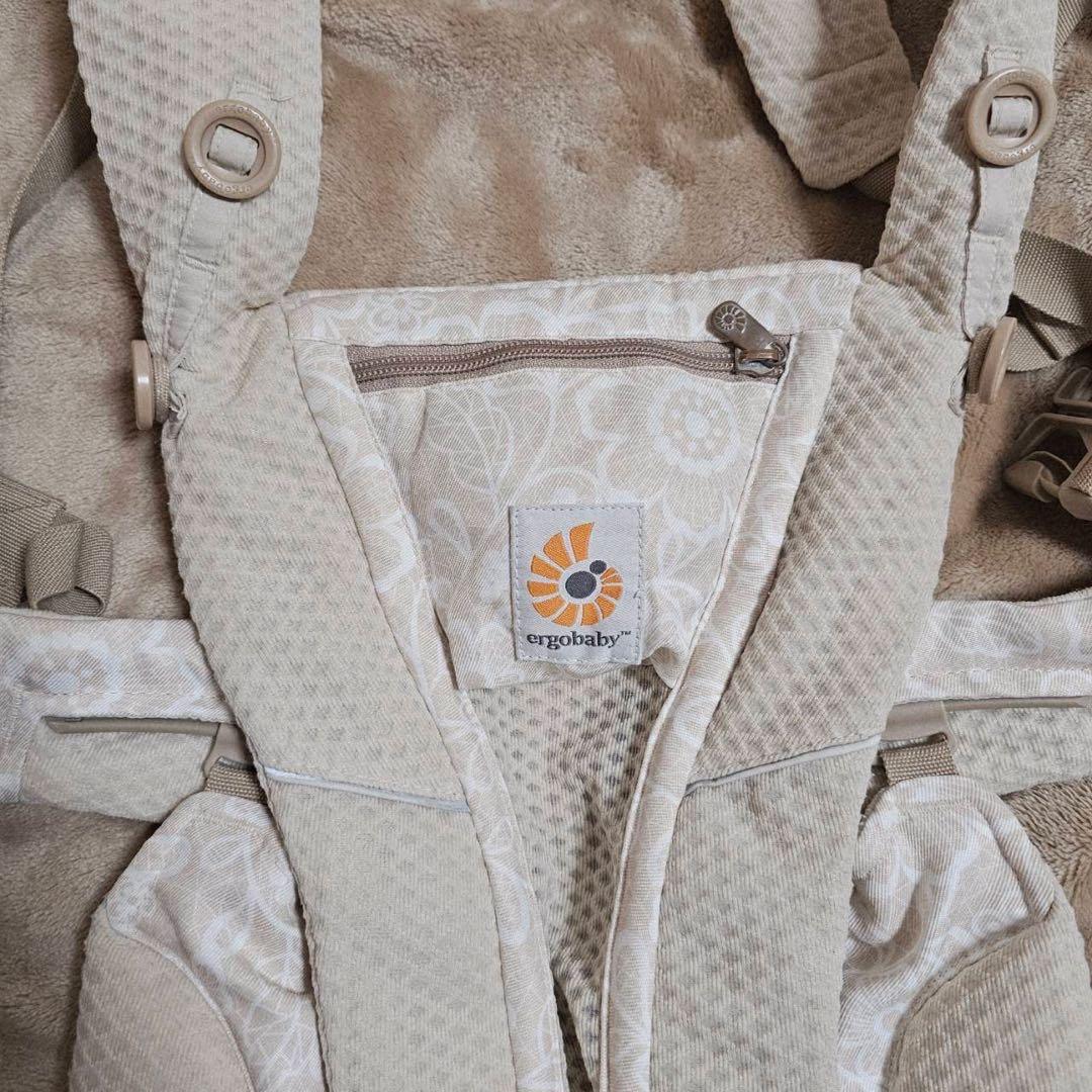 【nyan】エルゴベビーオムニブリーズ　クリームフラワーレース