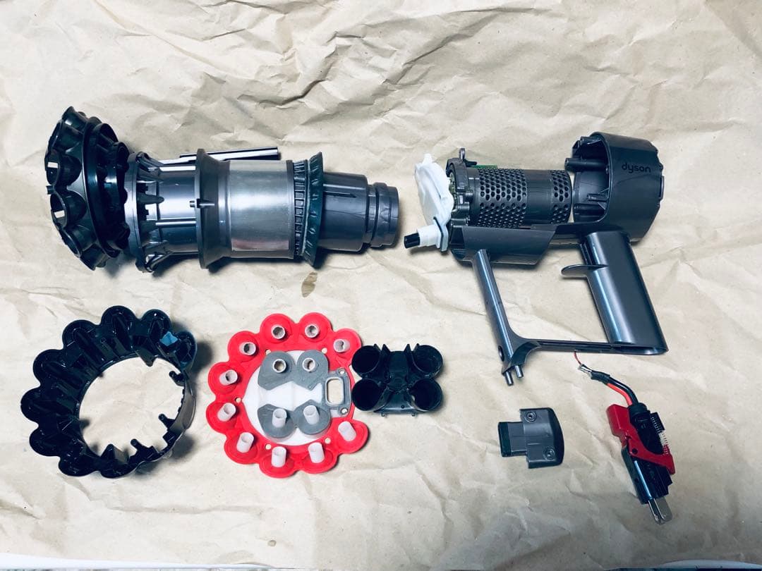 ダイソン③ V10SV12 新品パイプ　柔軟ロング隙間ノズル ２タイプヘッド付